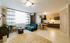 Studio Apartment On Bazhana